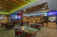 Crowne Plaza LEON by IHG - bar