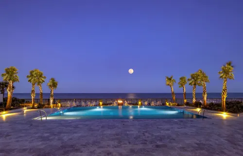 Embassy Suites by Hilton Virginia Beach Oceanfront Resort - 5-Star