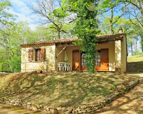 Le Chene Hotels in Blanquefort-sur-Briolance