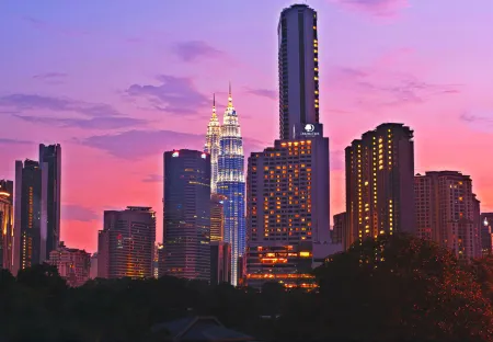 DoubleTree by Hilton Kuala Lumpur Отели рядом с достопримечательностью «2 Hampshire»