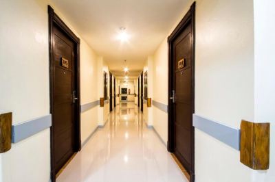 Corridor Empress Pattaya Hotel Photo