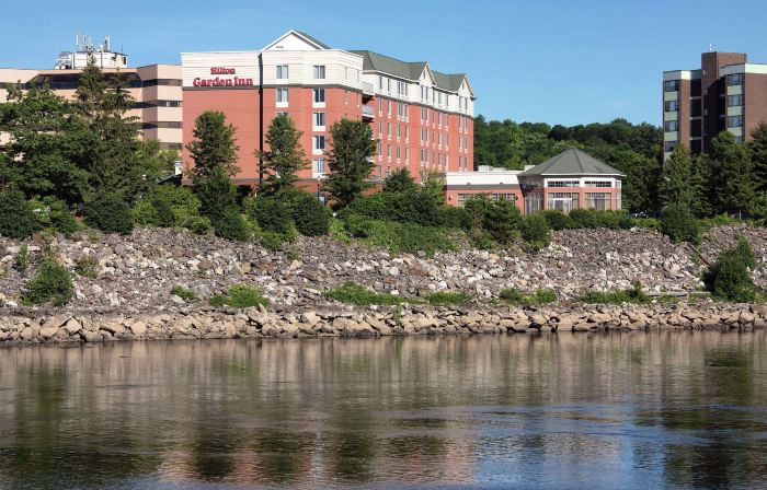 Hilton Garden Inn Auburn Riverwatch