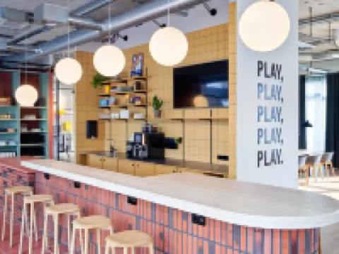 布勒費爾德火車總站斯泰厄裏酒店 比勒費爾德酒店