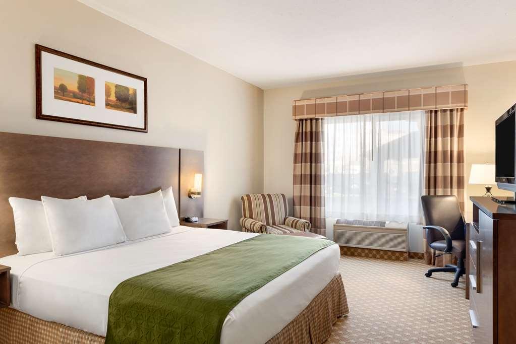 Country Inn & Suites by Radisson, Council Bluffs, IA