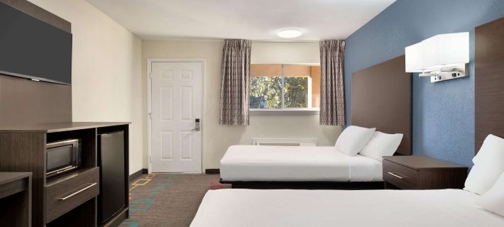 Days Inn by Wyndham Lawton Hotels in Comanche County