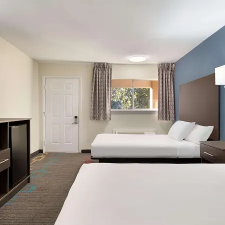 Days Inn by Wyndham Lawton