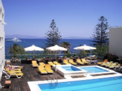 布里斯託海景公寓式酒店 科斯酒店