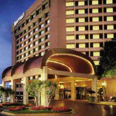 Dallas/Addison Marriott Quorum by the Galleria Hotel Exterior