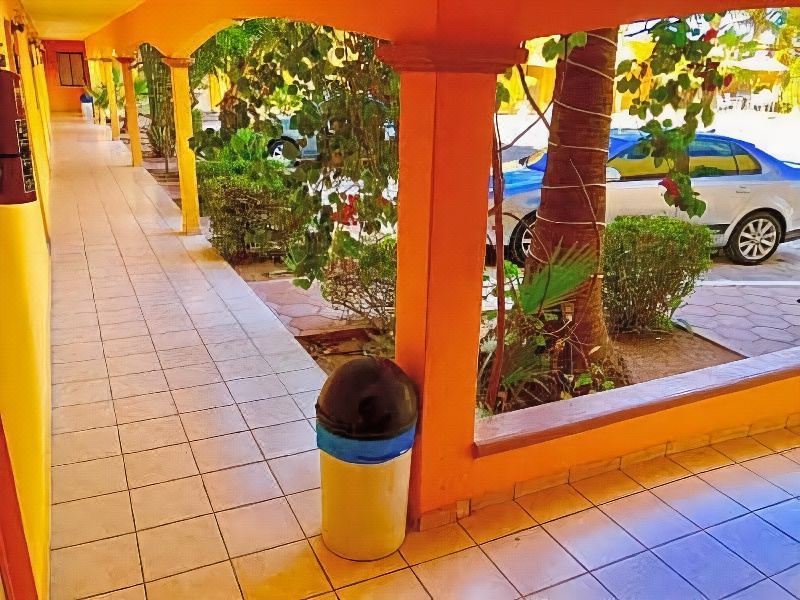 Hotel Posadas Del Ryal - Housity