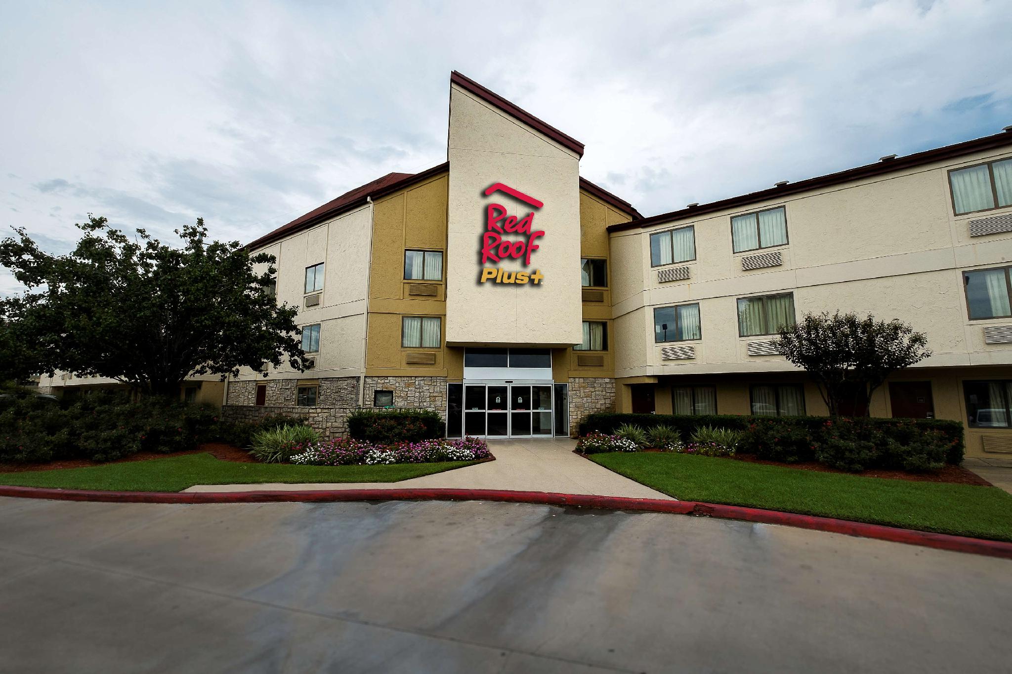 Red Roof Inn Plus+ Houston - Energy Corridor