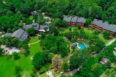 Valley Garden Resort Hotels near BigTae Garden