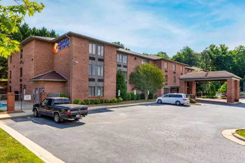 Comfort Inn & Suites Lenoir Hwy 321 Northern Foothills Hotels in Lenoir