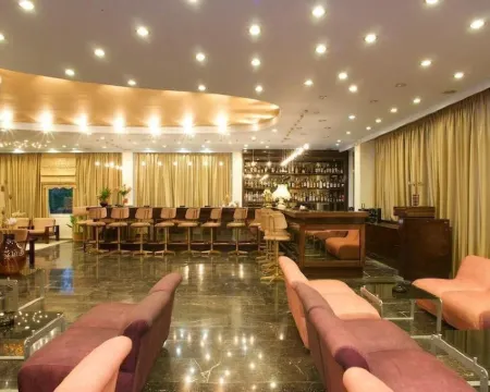 Alexandros Hotel -  All Inclusive ペラマのホテル