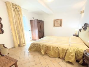 Exclusive Villa in Montefiascone -Pool and Jacuzzi