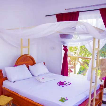 Room H: Left Side Sea View2rd Flat 2Guast