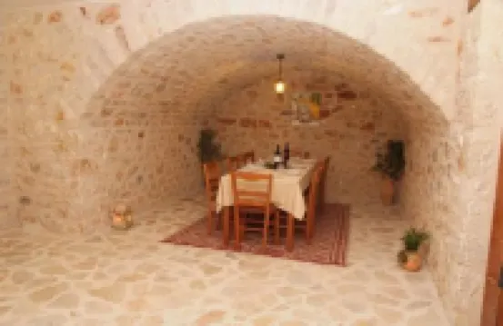 阿尼哥萊亞酒店