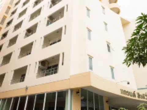 Grand Living Residence Hotels near Wat Phra That Doi Suthep