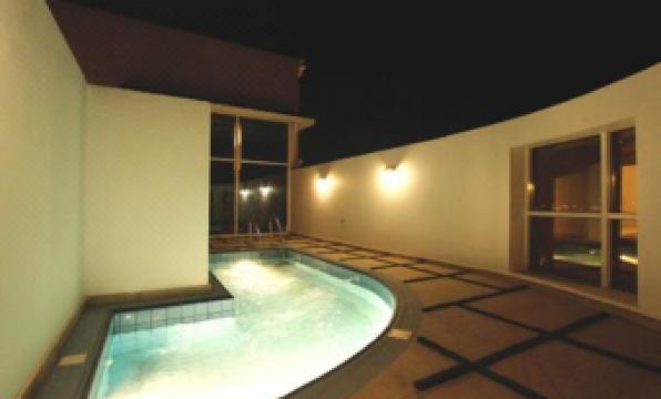Platinum Al Khamseen Serviced Apartments