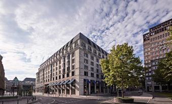 Small Luxury Hotels of the World - Breidenbacher Hof