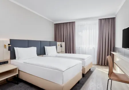 Crowne Plaza Hamburg - City Alster Отели в г. Гамбург