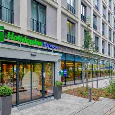 Holiday Inn Express Goettingen Hotel Exterior