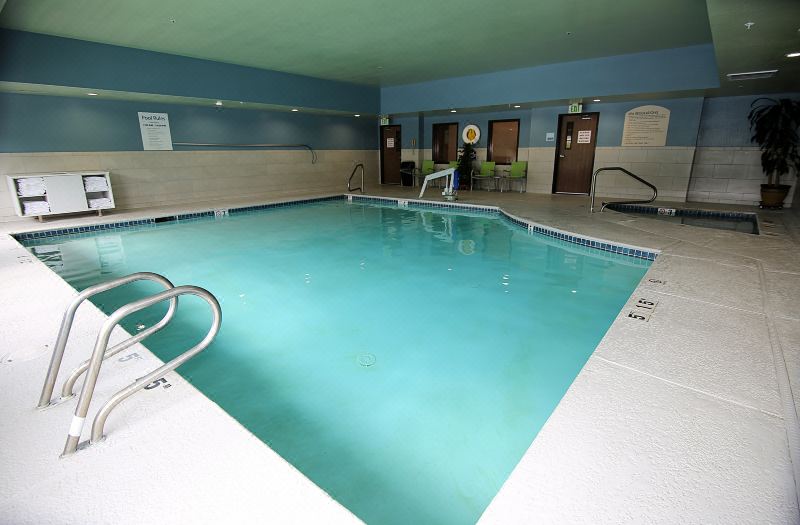 Holiday Inn Express & Suites Ashland photo 4