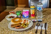 Best Western Plus Peace River Hotel  Suites - breakfast
