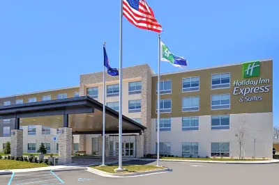 Holiday Inn Express & Suites Farmington Hills - Detroit