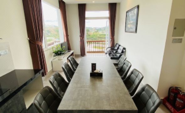 4. 민 치엔 스위트..