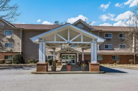 Sleep Inn & Suites Columbus Near Fort Benning Отели рядом с достопримечательностью «Coca-Cola Space Science Center»