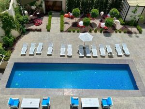 Aitch Boutique Hotel - an Lih Hotel