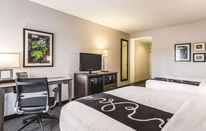 La Quinta Inn & Suites by Wyndham Columbia / Fort Meade