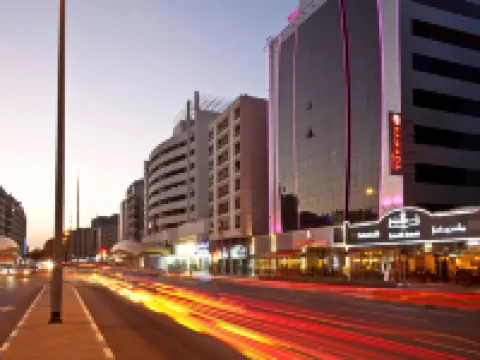 رامادا باي ويندهام دبي ديرة Hotels near Markaz Dubai