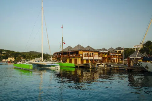 Antigua Superyacht Marina & Resort - 3 estrellas