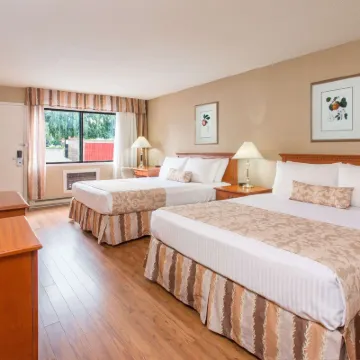 Ramada by Wyndham Kelowna Hotel & Conference Center Hotels near Kelowna Downtown Marina