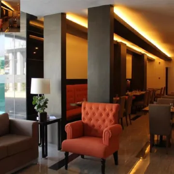 Top Star Hotel