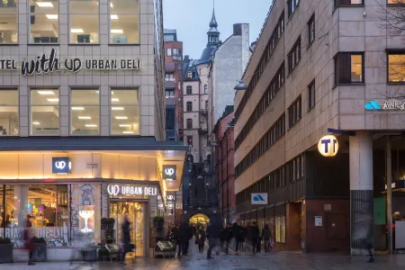 Hotel with Urban Deli