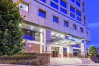 NH Collection Bogotá Teleport Royal  호텔