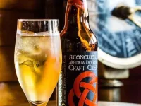 The Beach, Days Bar and B&B Hotel di Clifden