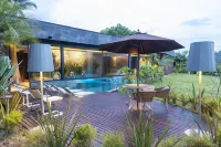 Movich Hotel Las Lomas - Kolam Renang