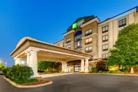Holiday Inn Express & Suites Nashville-Opryland Hôtels à : Nashville