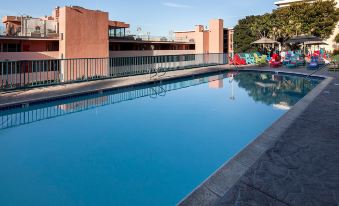 La Jolla Cove Suites