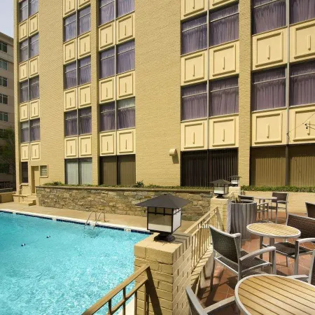 American Inn of Bethesda Отели рядом с достопримечательностью «Станция метро Bethesda»