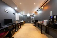 Iksan Hotel Ribbon (Hotel Reborn)