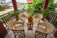 Botoum Hotel