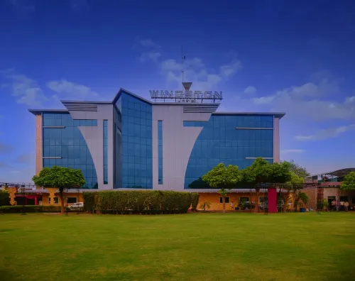 Wingston A TreeHouse Hotel, Mathura Hotels in Mathura