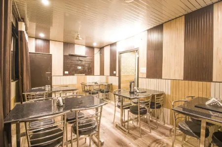 Hotel Pardesi Отели в г. Haridwar