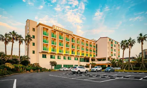Pampas Hotel Jeju - ที่มีที่จอดรถ