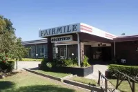 Regency Hotel Fairmile Hotel di 