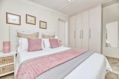 Land's Edge Struisbaai Hotels in Kap Agulhas